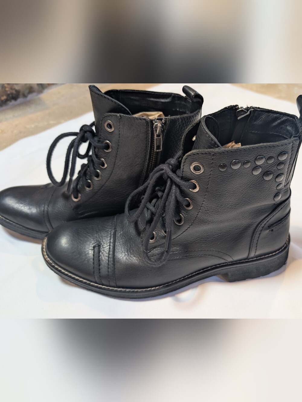 Vintage GUESS Black Studded Lace-Up Leather Combat Boots Mens 10